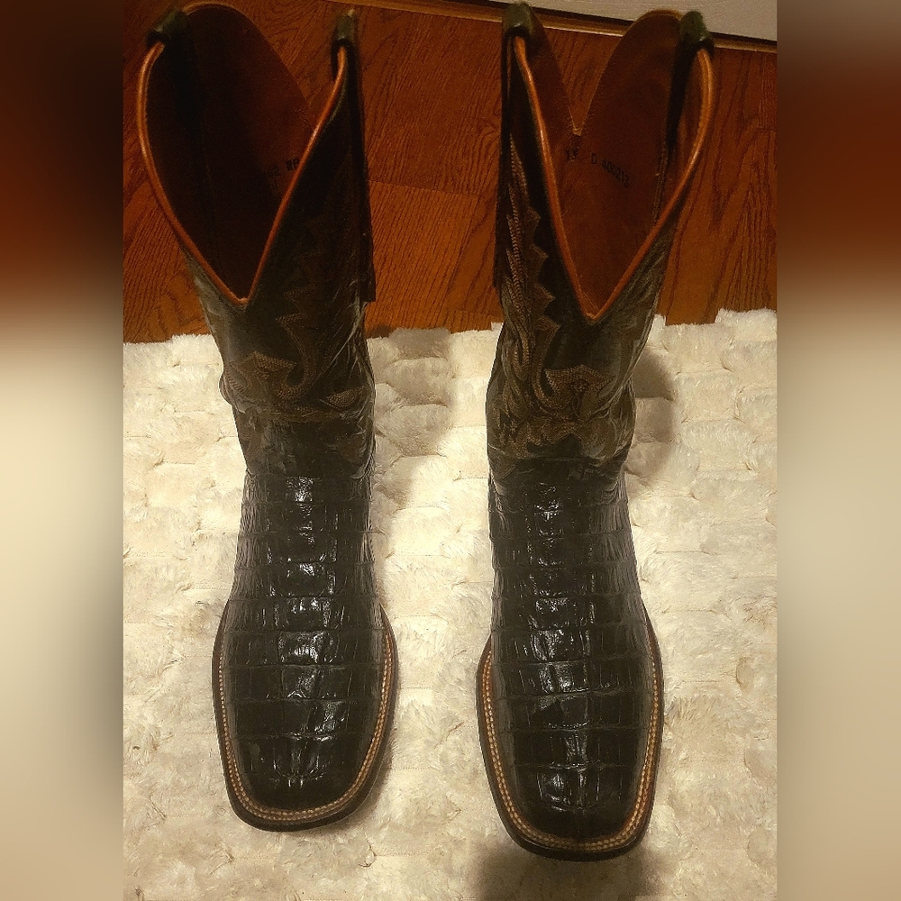Lucchese Hornback Caiman Vamp With Elephant Counter Boots In Black